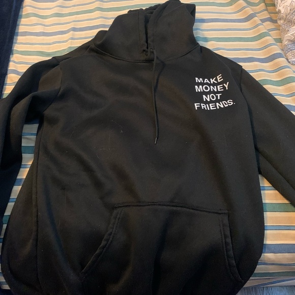 sweater - Picture 2 of 2